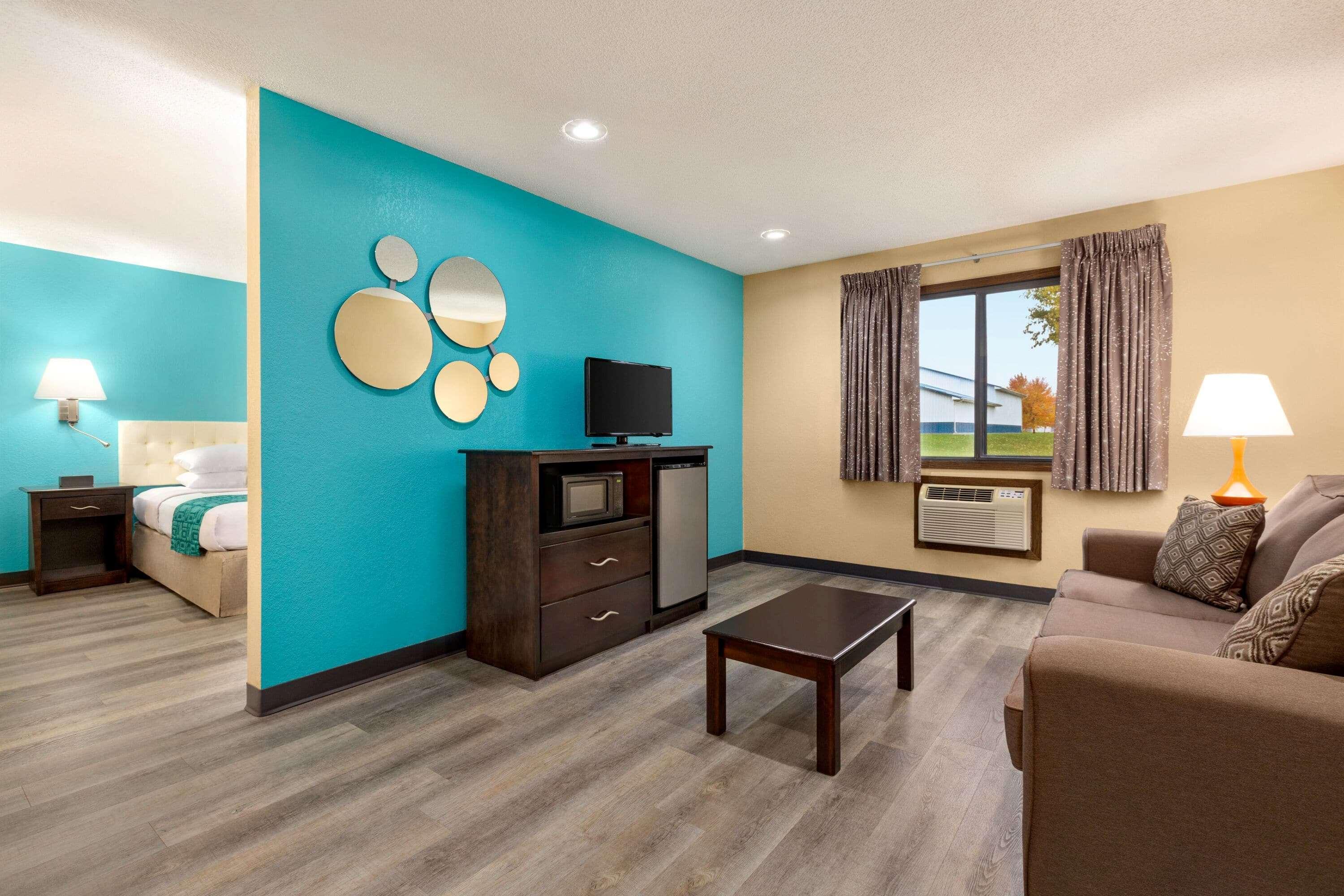 Howard Johnson By Wyndham Waterloo/Cedar Falls Dış mekan fotoğraf
